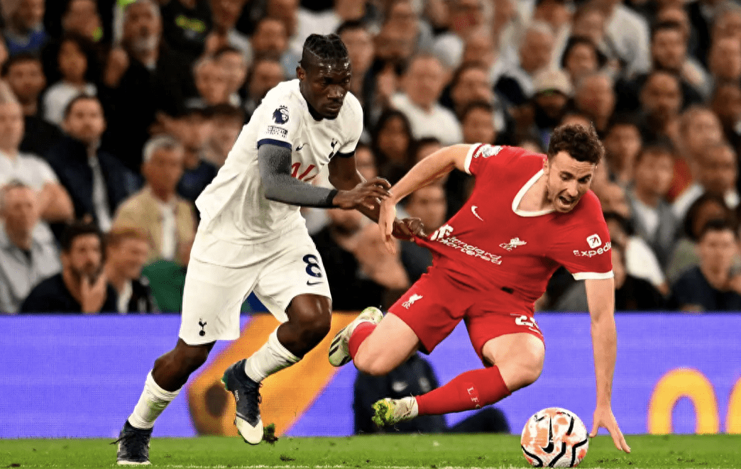 虎扑篮球- 安菲尔德奇迹全场回放詹俊解说 