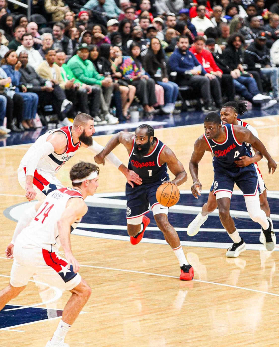 虎扑-哈登关键节点势不可挡，瑞士队带队取胜！的简单介绍