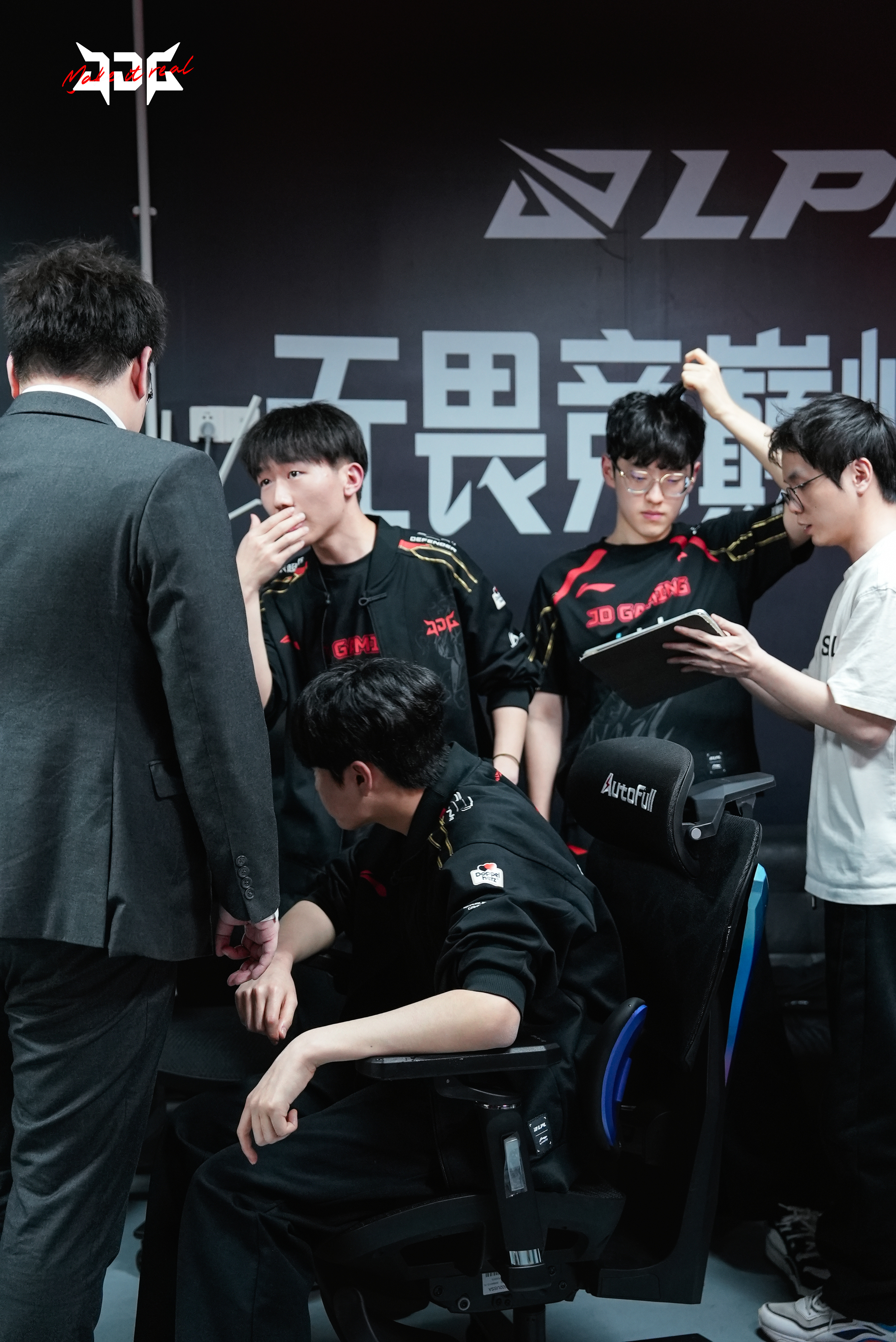 关于Rookie在FPX比赛中势不可挡，精彩发挥引发热议！的信息