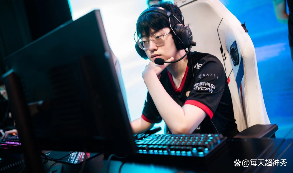 虎扑篮球-Scout在塞尔维亚队比赛中关键助攻，高光表现引发热议！的简单介绍