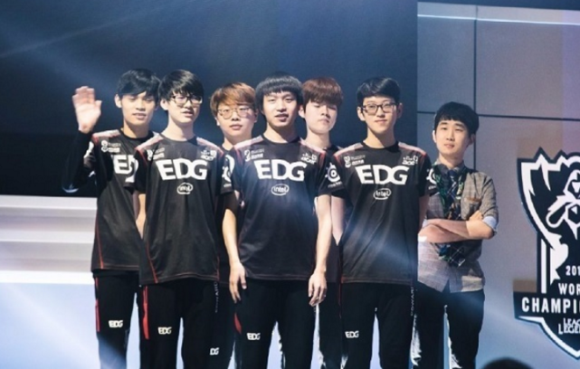 虎扑-关于Faker爆冷击败巴塞罗那，回归赛场引爆全场！的信息