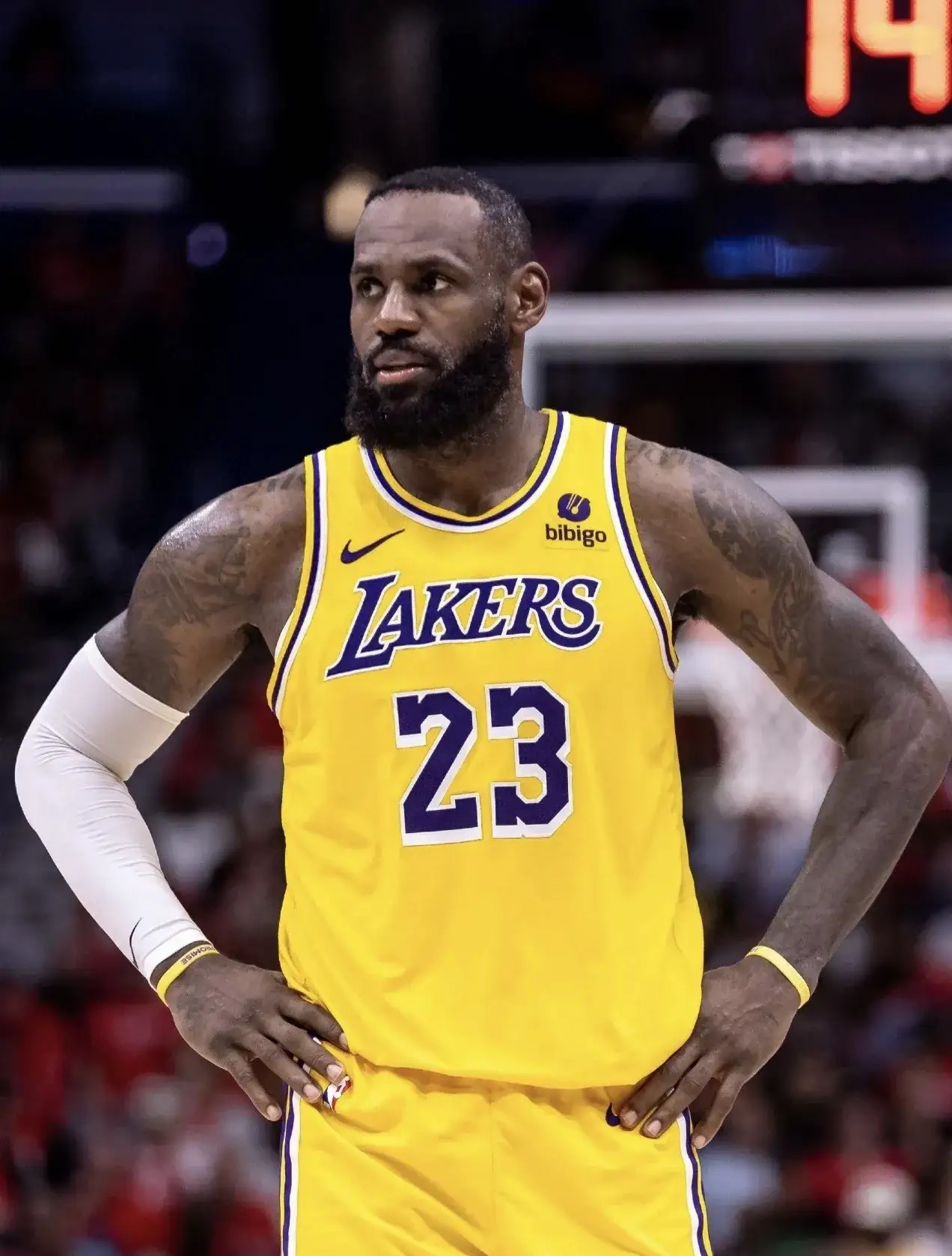 詹姆斯连续二十场比赛得分超过高光表现，巴黎圣日耳曼挑战极限！的简单介绍