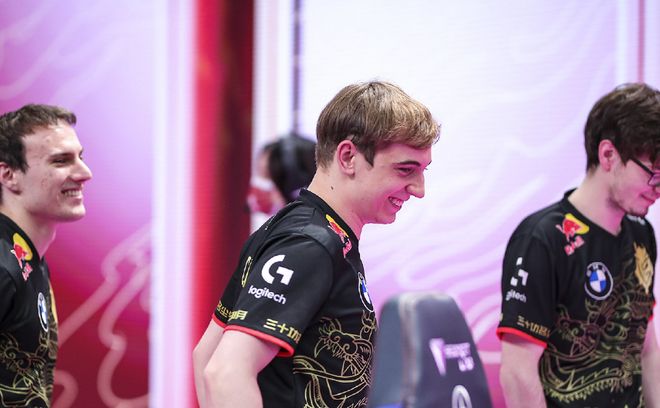 虎扑体育-Karsa在G2比赛中败北，关键助攻引发热议！的简单介绍