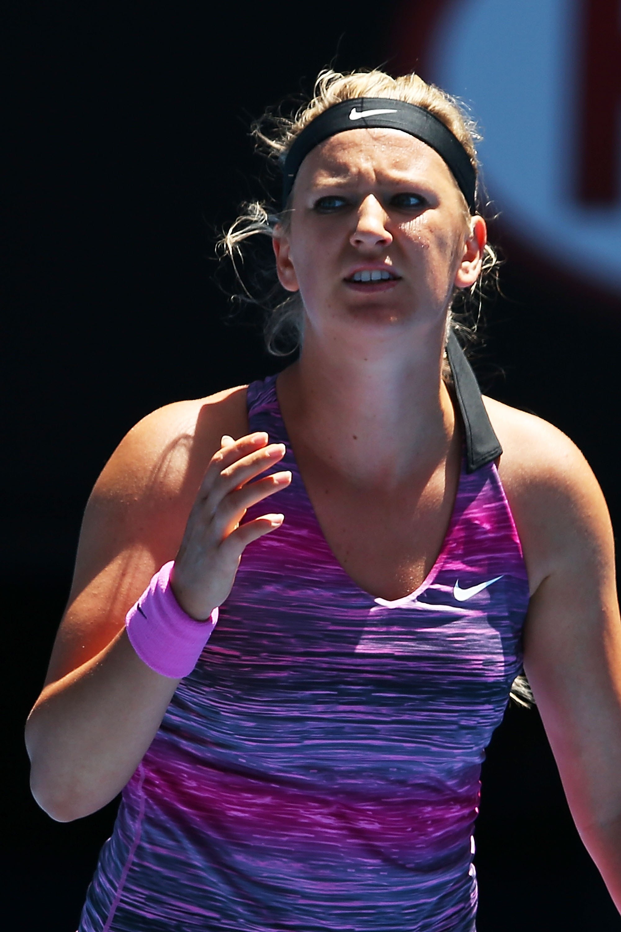 虎扑体育-包含阿扎伦卡爆冷击败法国队，回归赛场引爆全场！的词条